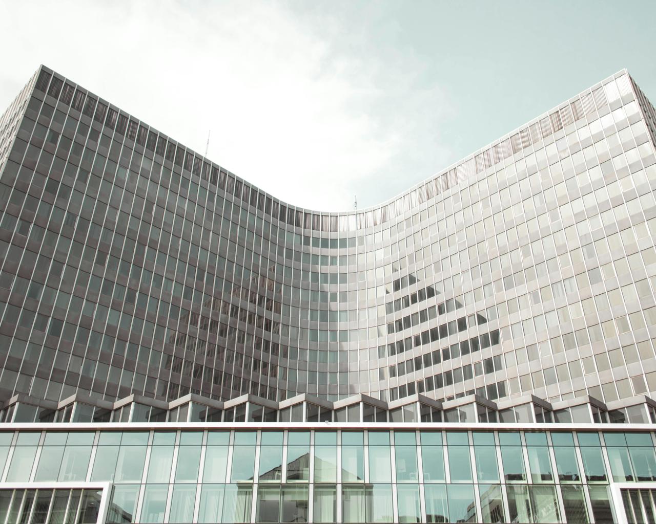 Institutional Horizon